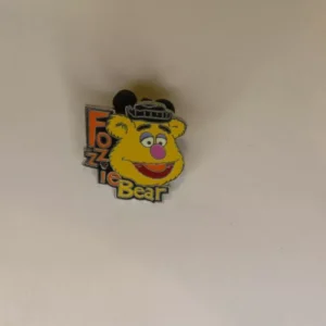 Disney  Cast Lanyard  4  Muppets Fozzie Bear Pin