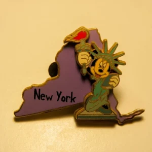 Disney State Character Pins (New York/Minnie) Pin