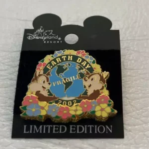 Disney LE Chip and Dale Earth Day 2002  Pin