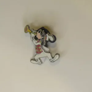Disney   2010 Hidden Mickey Completer Pin  Scoop and Friends  Goofy PWP Pin