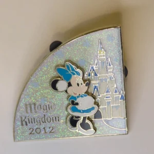 Disney Cast Exclusive  Magic Kingdom   Minnie  Pin
