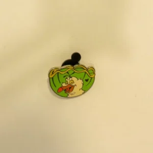 Disney    2009 Hidden Mickey the Little Mermaid Scuttle Pin