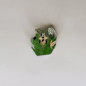 Disney Disneyland Resort Cast Lanyard  III Butterfly Catcher Goofy Pin