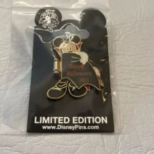 Disney LE Mickey Mouse Halloween Pin 2011