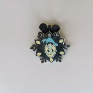 Disney    Hotel Hidden Mickey Snowflake   Donald Duck Pin