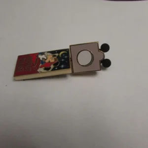 Disney WDW Cast Exclusive - 'Service/Privacy Please' - Door Sign (Mickey) Pin