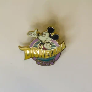 Disney Disneyana Mickey  Walt Disney World Pink Pin