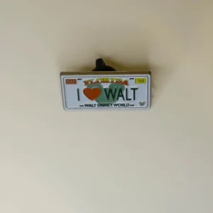 Disney   Hidden Mickey   License Plate  I heart Walt Pin