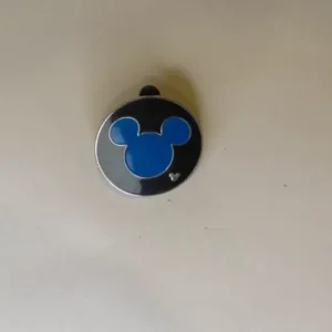 Disney  Cast Lanyard Collection   Mickey Icon Blue Pin