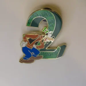 Disney Goofy Part of the set Year 2001 Pin