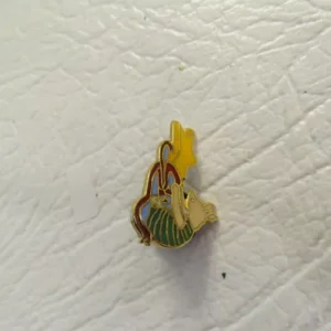 Disney Piglet Classic Mini Star Pin