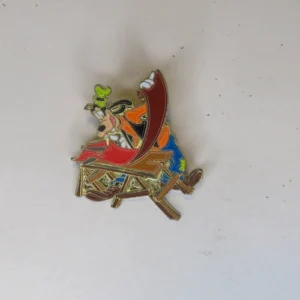 Disney   Goofy  Cast Holiday Celebration  Pin