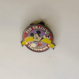 Disney   Cast Member Exclusive  Pin Trading Traditions Mickey Pin