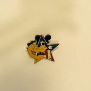 Disney   Pluto  Patriotic Star Salute  Hidden Mickey Pin