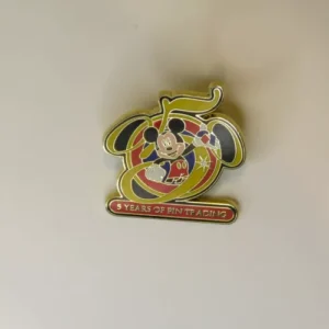 Disney   Mickey Mouse   Years of Pin Trading   Cast Pin