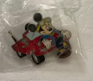 Disney Mickey Chill Car Pin