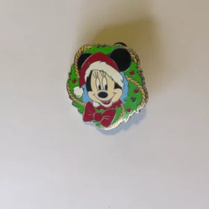 Disney Minnie Mouse Wreath Christmas Holiday Hidden Mickey Pin