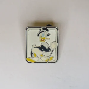 Disney   Formal Donald  Cast Lanyard  Pin