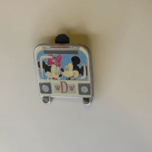 Disney WDW - Mickey & Minnie in Bus - Travel Company Flex 2003 Pin