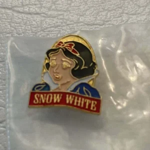 Disney Snow White Character Pin