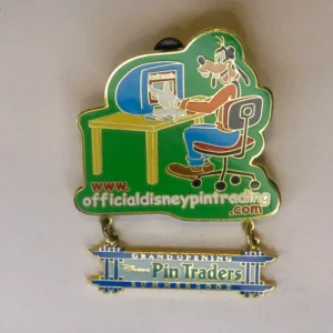 Disney   Goofy  Pin Traders  Dangle Pin
