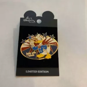 Disneyland LE Donald 4th Of July 2002 Pin