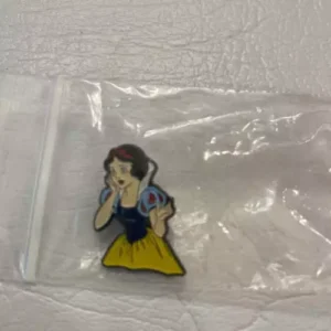 Disney Princess Snow White Sedesma Pin