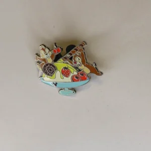 Disney   Hidden Mickey   Chip  Dale w/Food Kitchen Sink Sundae Pin