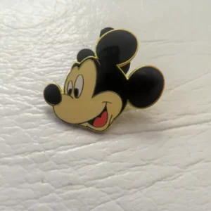 Disney Happy Mickey Face Cast Lanyard Pin