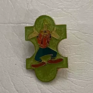 Disney Goofy Character Pin  funny hands
