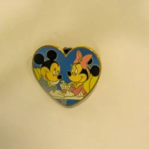Disney    Mickey Minnie Sweetheart Hearts #3 Cast Lanyard 2 Pin