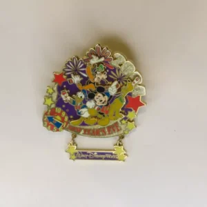 Disney   New Year's Eve 2004 Mickey, Donald, Goofy  Pluto Pin