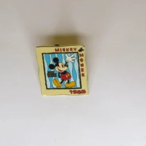 Disney   Mickey   On with The Show 2002 Pin