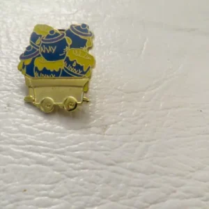 Disney Pooh Cast Lanyard Train Honey Pot Pin