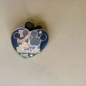 Disney   Hidden Mickey Collection  Sweetheart Hearts  Pin