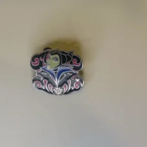 Disney DLR Cast Lanyard    Villains  Maleficent Pin