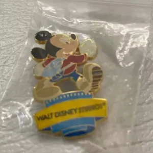 Disney Mickey Walking WDW Pin