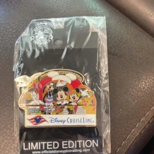 Disney LE DCL Character Pin