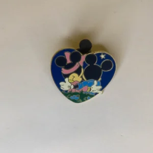 Disney   Mickey & Minnie Sweetheart Hearts #2 Cast Lanyard 2 Pin