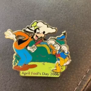 Goofy  and Donald Aprils Fool Day 2006 Character  Pin