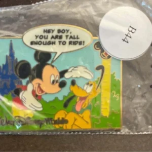 Disney Mickey and Pluto  Character Pin