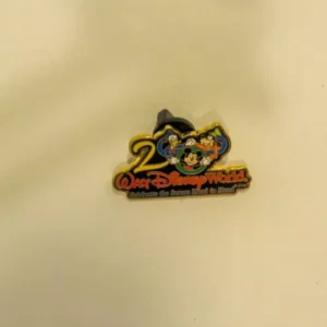 Disney    Celebrate The Future Hand in Hand  2000 Mickey, Donald, Goofy Pin