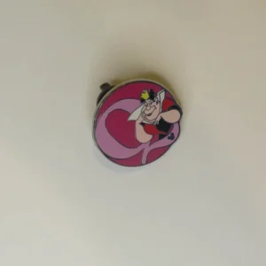 Disney   Hidden Mickey  III  Alphabet Queen Q Pin