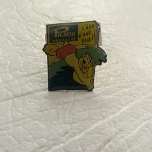 Disney Piscou Magazine Donald Duck Swimming French Pin