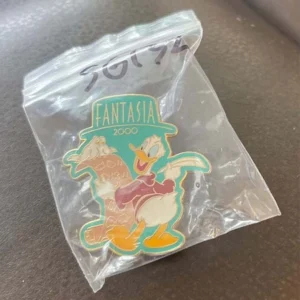 Disney Donald  Fbatasia 2000 Pin