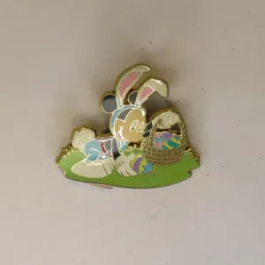 Disney Mickey  Easter  Holiday Pin  Pin