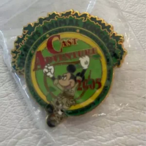 Disney Mickey Cast Adventure 2005 Pin