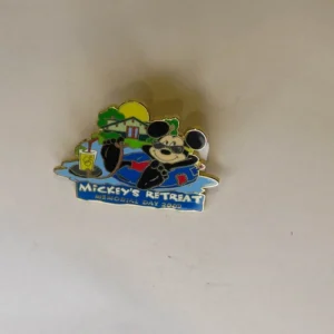 Disney   Mickey   Mickey's Retreat  Memorial Day   Cast Pin
