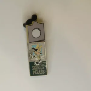 Disney   Exclusive  'Service/Privacy Please'  Door Sign Mickey & Minnie Pin