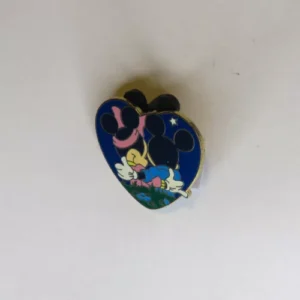 Disney    Mickey & Minnie Sweetheart Hearts #2 Cast Lanyard 2 Pin